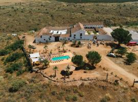 Edennia I El Cielo en La Tierra，位于Mora的酒店