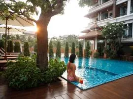 素万那普公寓酒店