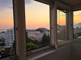 Sunset apartment Bar