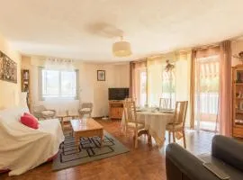 Le Roc dEmbrun - proche Lac de Serre-Ponçon