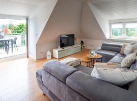 Stilvolle Dachgeschosswohnung，位于Bad Eilsen的酒店