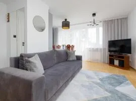 Spacious Apartment Close to Warsaw for 5 people by Noclegi Renters