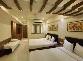 Hotel Shreeji Vatika, Airport Road