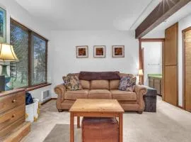 Cozy Condo with Fireplace - Tamarack 3
