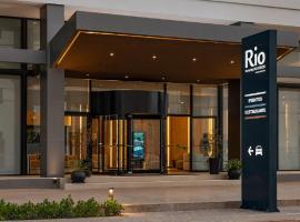 Rio Hotel By Bourbon Luque Asuncion，位于Luque的酒店