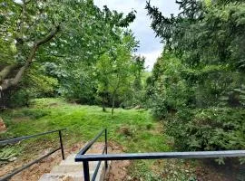 SunsetHouse Garden Apartment