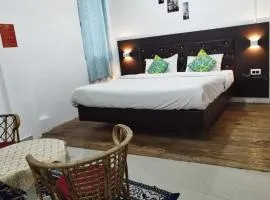 Hotel Leeoong A Unit of Taaj estate group