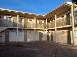 Hotel Ideal，位于Ribas do Rio Pardo的酒店