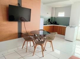 Apartamento Mobiliado no Centro Comercial，位于因佩拉特里斯的酒店