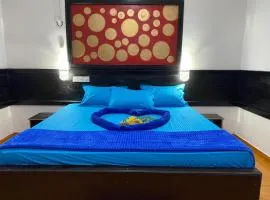 Crown Majesty - Arugambay