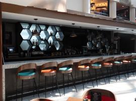 Jake's 58 Casino Hotel - Adults Only，位于艾兰迪尔的酒店