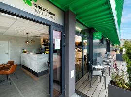 King Stadium Hotel，位于普雷绍夫的酒店