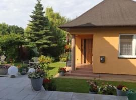 SłonecznyDom (SunnyHome) w Łunowie，位于Przytór的酒店
