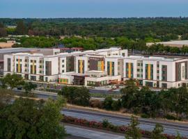 Residence Inn by Marriott Sacramento Cal Expo，位于萨克拉门托的酒店