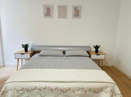 Casa Bors，位于加尔达湖滨的酒店