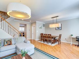 Work, Play and Explore DC Area Herndon Haven!，位于赫恩登的酒店