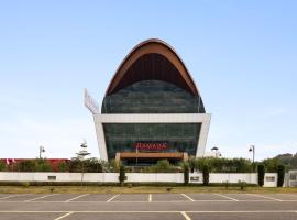 Ramada Plaza by Wyndham Jammu Vijaypur，位于贾姆穆的酒店