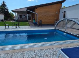 Vintage Resort，位于Sarud的酒店