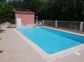Villa Piscine proche Lac du Salagou