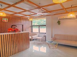 The Twelve Petals By AUM Hotel，位于兰纳加的酒店