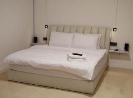 23 Inn Kingbed Room with Balcony，位于大山脚的酒店