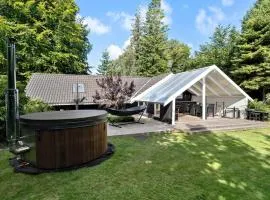4 Bedroom Lovely Home In Nykøbing Sj