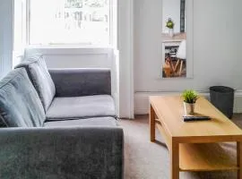 Azzule Apartment By The Sea