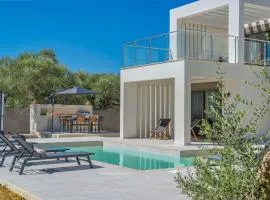 Hariati Villas - An Elegant Escape, by Zantewize