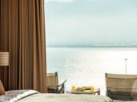 Cloud Edge Cabin, a full-view Cang'er Mountain and Sea Villa Hotel located on marble, Erhai Viewing Branch，位于大理的酒店