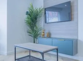 Unit 2 Ideal & Chic 1-BR Apt Near Sheffield United Football Club, FREE Wi-Fi & Parking