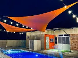 The Rina Homestay -Private Pool Villa BBQ, Karaoke & 5BR6Q Family Stay