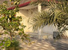 استراحة الأنغام，位于拉斯阿尔卡麦的酒店