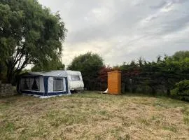 Caravane au bord de la mer