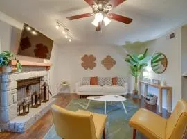 10 Mi to Dtwn Tulsa Condo with Pool Access!