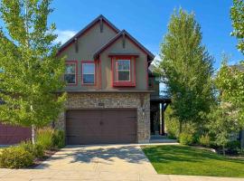 Happy Tails Hideout，位于Kamas的酒店