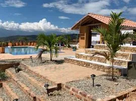 Refugio en Barichara con piscina, jardines y atardeceres únicos