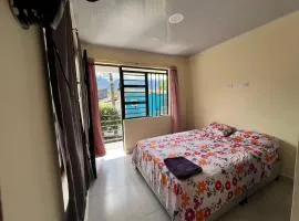 Casa vacacional de 2 pisos rodeada de naturaleza, en Restrepo-Meta