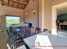 Gîte confortable pour 12 avec jardin privé et spa en Auvergne-Rhône-Alpes - FR-1-496-354