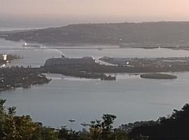 Bayview Luxury Retreat，位于Reading的酒店