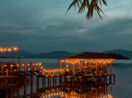 Hotel Boutique La Casa Del Lago，位于Tzintzuntzán的酒店