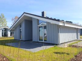 Ferienhaus mit Sauna im Ferienpark Mirow，位于Granzow的酒店