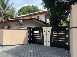 Easy-inn，位于Point Pedro的酒店