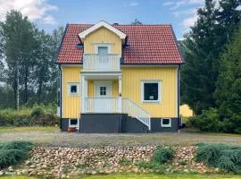 Stunning Home In Sjötofta With Sauna