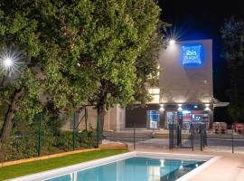 ibis budget Le Cannet des Maures，位于勒卡内代莫尔的酒店