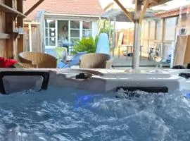 Maison familiale avec grand jardin et spa