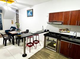 Beautiful and comfortable apartment, 3 rooms, 5 beds，位于约帕尔的带停车场的酒店