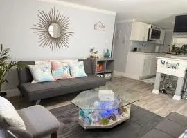 Cocoa, Beach house-2