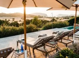 Tranquil Oasis: 5 Bedroom Villa in Ibiza City,1002
