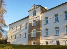 SB-"PENSION BERGGASSE" - Gemeinschaftsküche, WIFI, Smart-TV, Zentral!