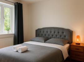 Cosy Double Room Harrow & Wealdstone，位于Hatch End的酒店